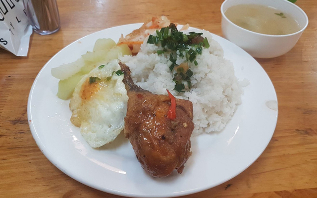 quan-com-binh-dan-chu-van-an