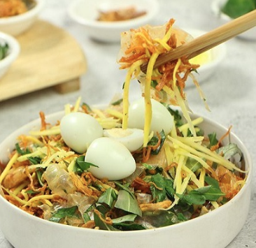 banh-trang-tron-be-ngau-nguyen-hau