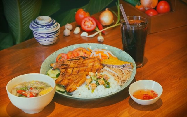 com-tam-hong-phat-thanh-xuan