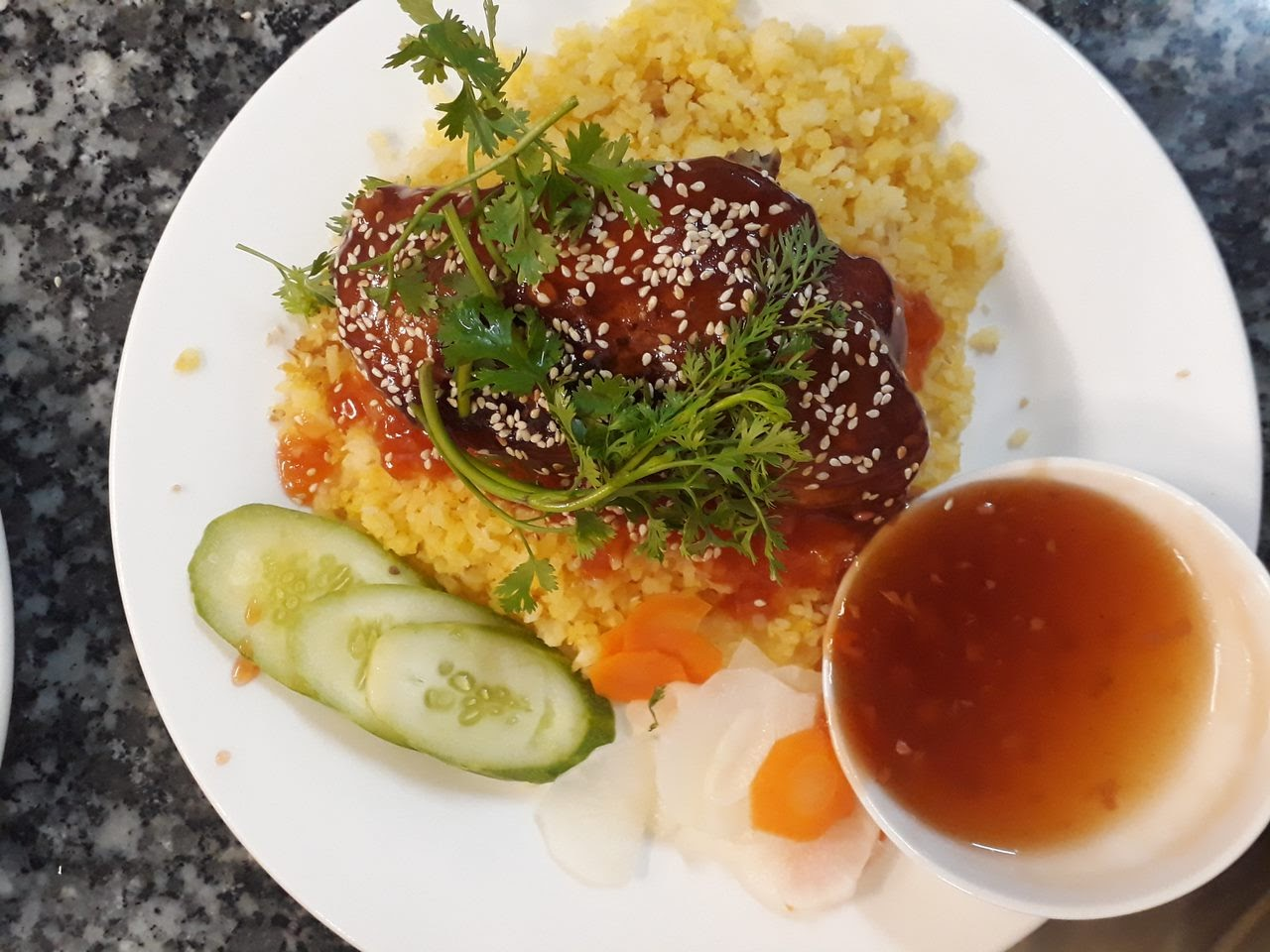 com-ga-sochi-tan-huong