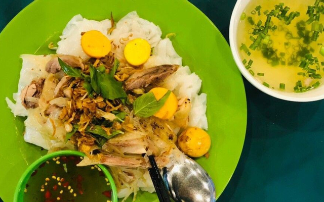 banh-uot-long-ga-minh-kha-van-can
