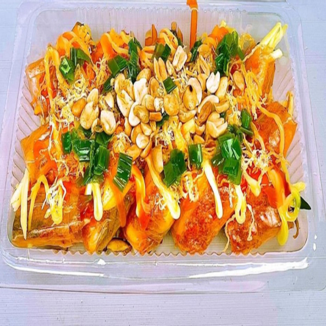 Bếp-Cô-Sói---Bánh-Tráng-Trộn-&-Trà-Đào-Dầm---Đường-Số-4