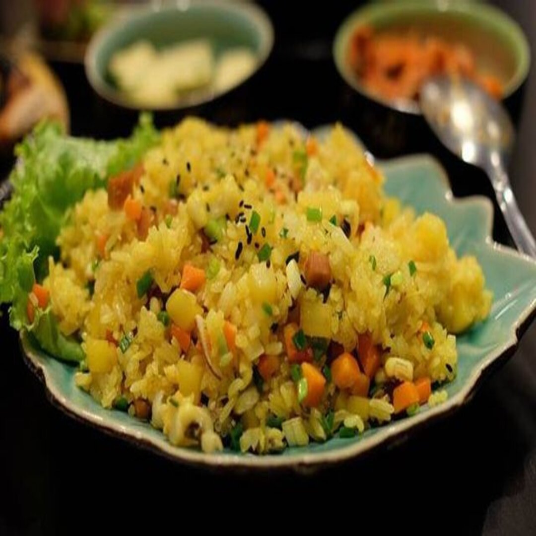 ong-map-com-chien-cac-mon-xao-chu-van-an