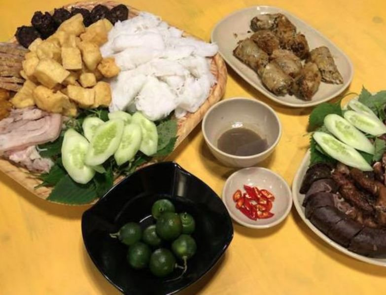 food-factory-bun-au-mam-tom-chua-lang