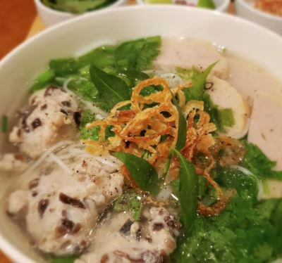 bun-moc-cau-go-mai-chi-tho