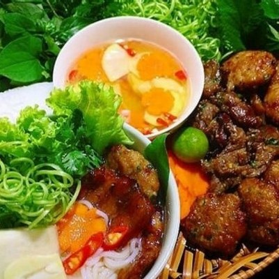 co-thuy-bun-cha-ha-noi