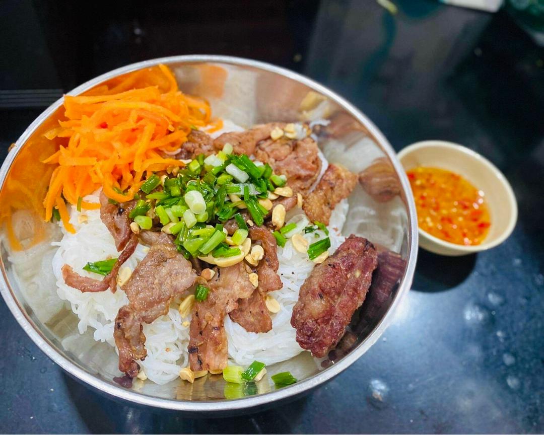 bun-thit-nuong-nem-nuong