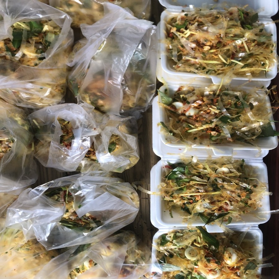 chi-hau-quan-an-nhanh-banh-trang-ong-ich-khiem