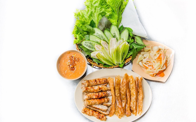 nem-nuong-co-iep-van-kiep