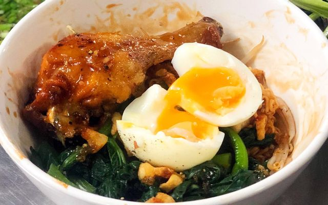 a-vinh-mi-ga-da-gion-le-uc-tho