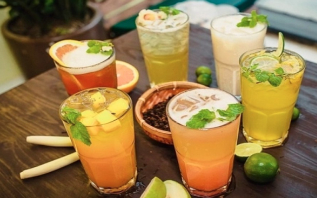 chi-o-nuoc-ep-an-vat-hang-ieu