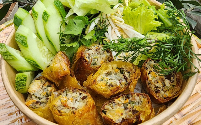 bun-tron-me-mo-hoang-mai