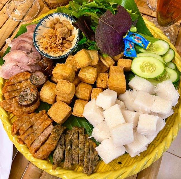 bun-au-met-bon-bon-nghia-tan