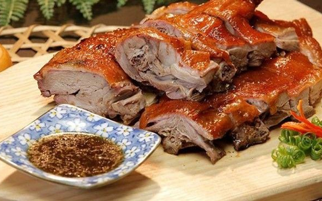 Vịt-Quay-Quảng-Đông-Thiên-Phú---Cầu-Lủ