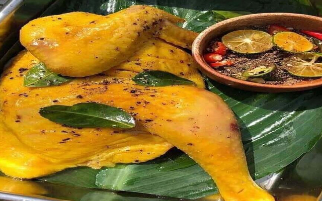 Tiệm-Gà-Ủ-Muối---Gà-Luộc-&-Gà-Ủ-Muối---Khương-Đình