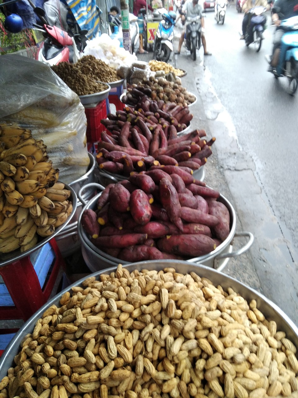 Khoai-Lang-Hấp-Gia-Truyền-Cúc-Hà---Đường-Số-8