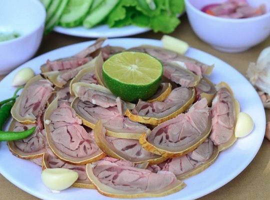Quán-376---Bê-Thui---Trịnh-Thị-Miếng