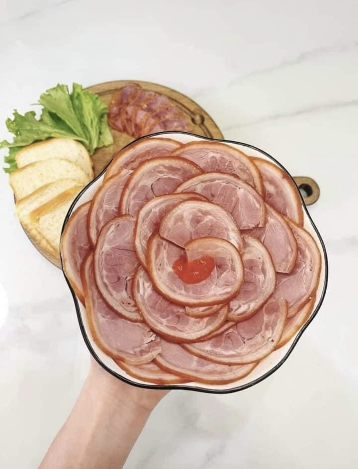 thit-chan-gio-xong-khoi-hop-to