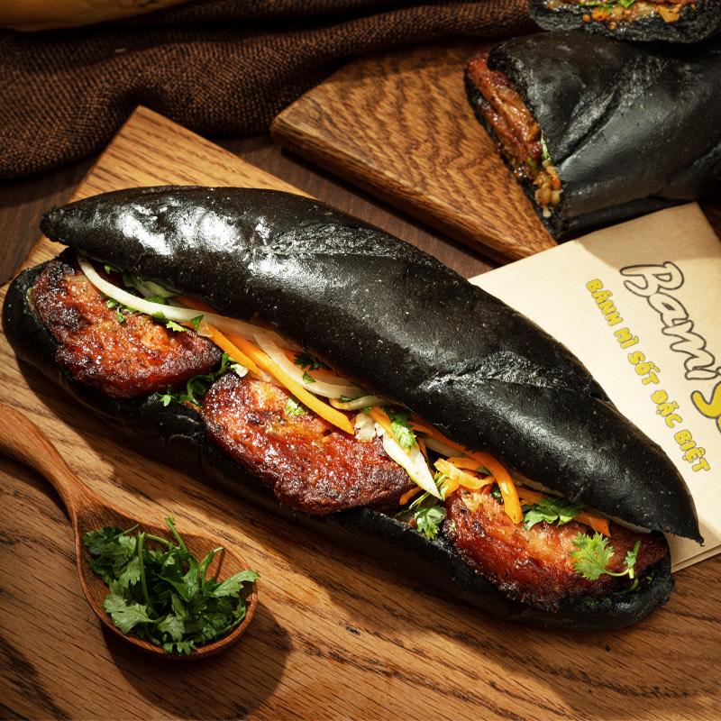 banh-mi-bong-em-cha-bo-nuong