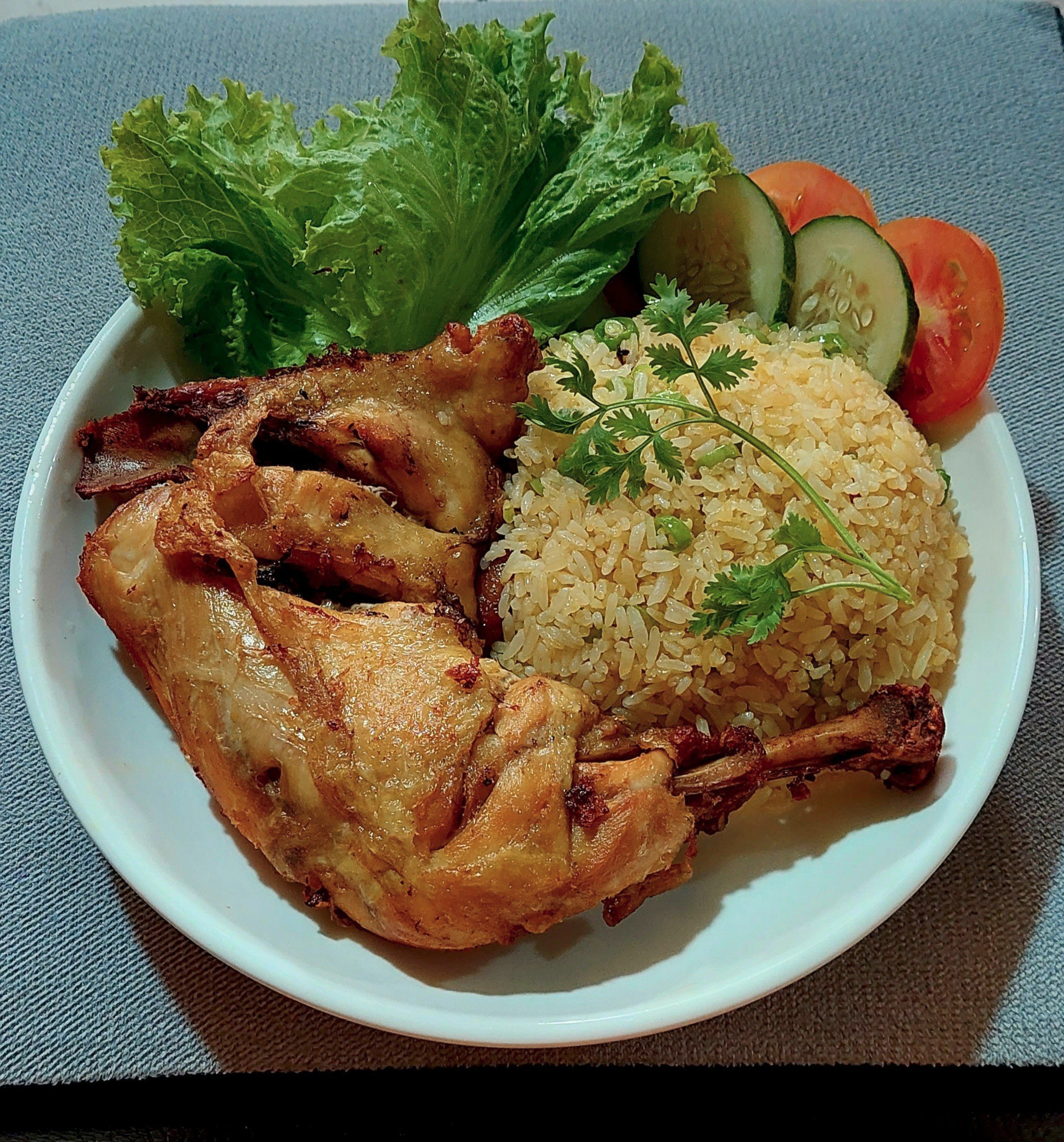 loc-nien-quan-xoi-man-com-ga-nguyen-van-qua