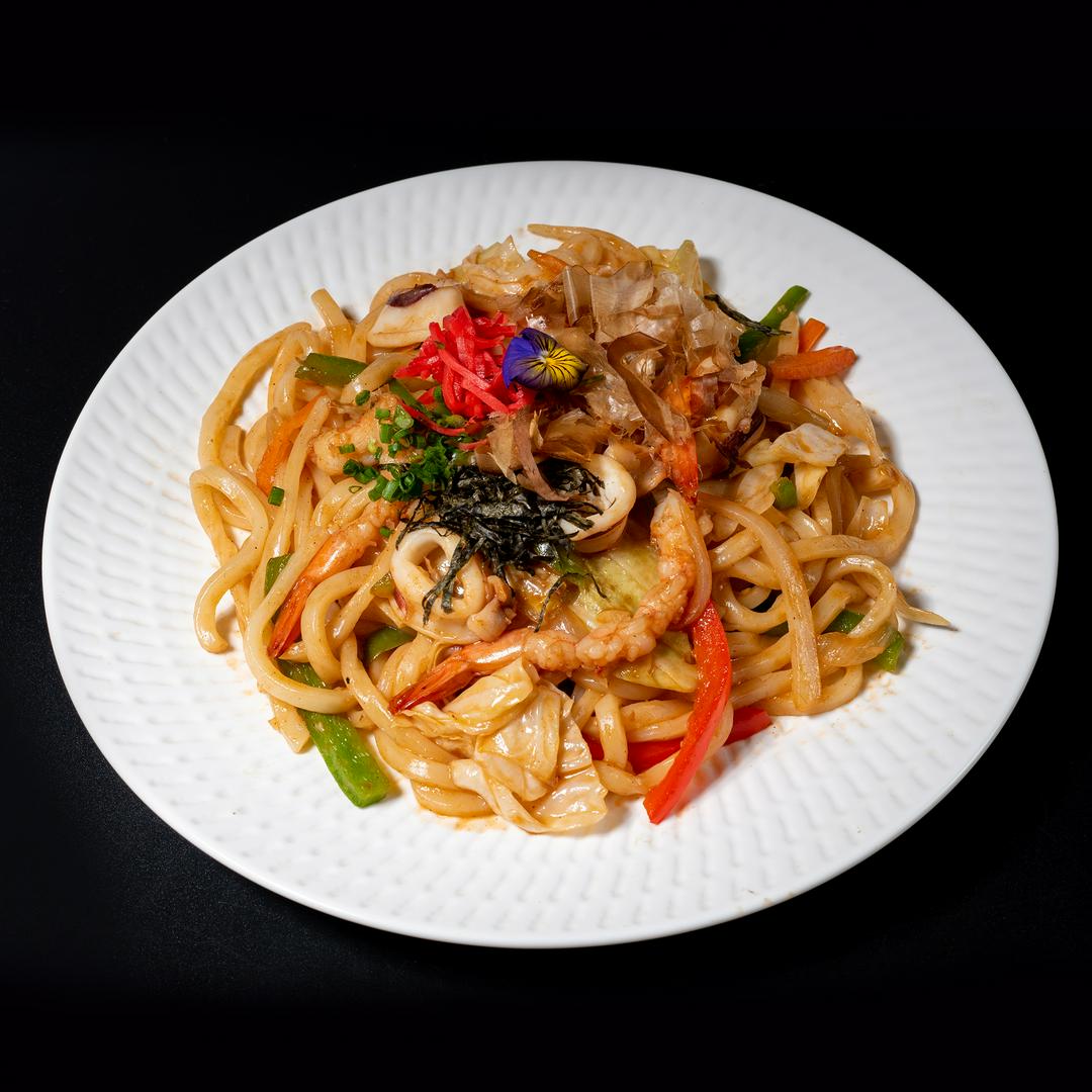 Mì udon xào hải sản - seafood udon noodle stir - fry - it11