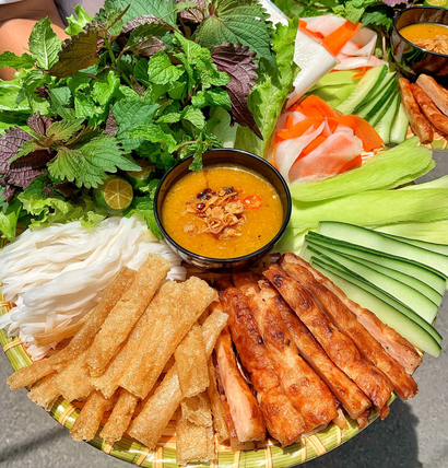 nem-nuong-nha-trang-54-tran-quoc-vuong