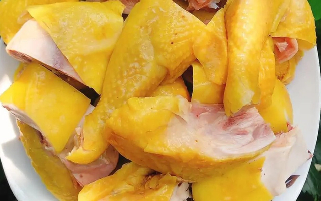 Tiệm-Gà-Ủ-Muối---Gà-Luộc-&-Gà-Ủ-Muối---Bùi-Xương-Trạch