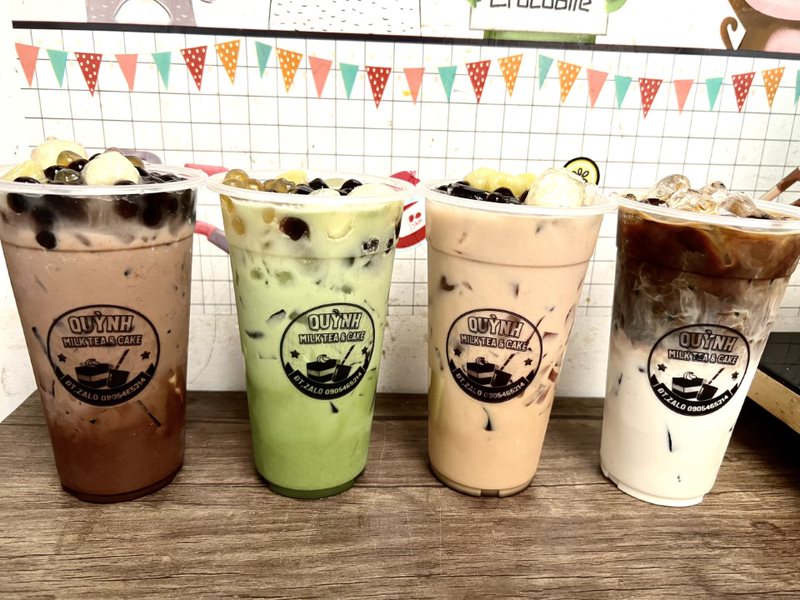 quynh-tra-sua-banh-bong-lan-trung-muoi-nguyen-canh-chan