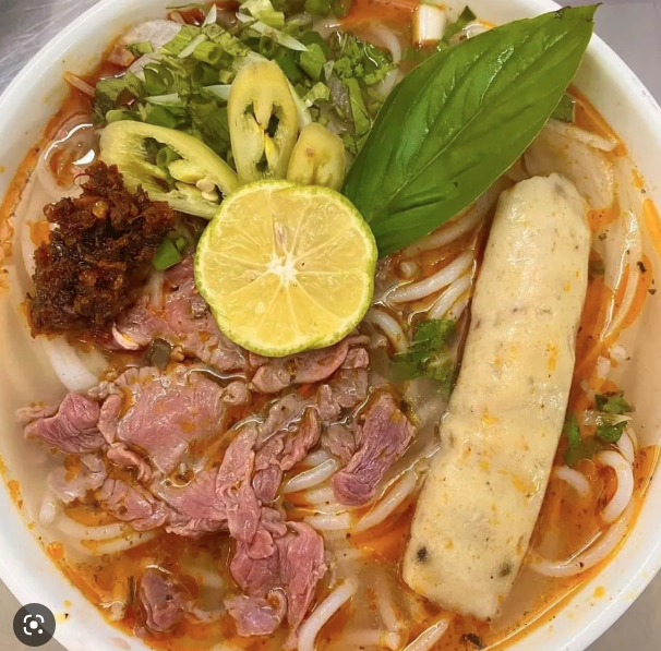 van-cu-pho-bun-bo-hue-uong-17a