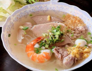 hu-tieu-nam-vang-bo-kho-vo-thi-sau