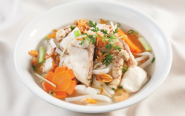 banh-canh-ca-loc-hai-lang-quang-tri-le-uc-tho