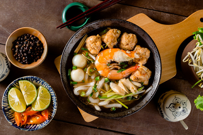Khu-Ẩm-Thực-Chợ-Đồng-Xuân---Bún-Cù-Kỳ---Hàng-Khoai