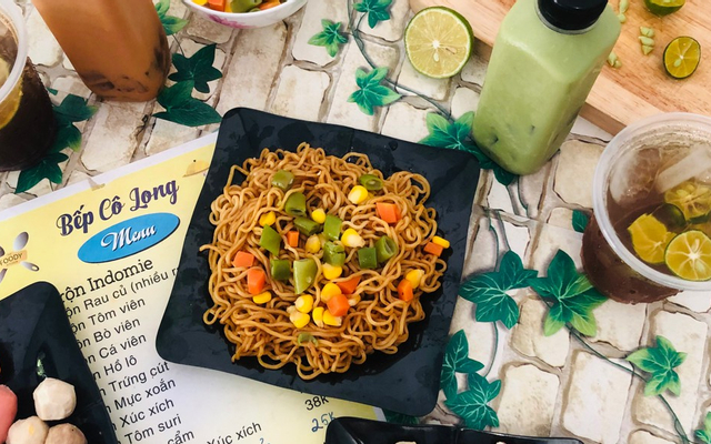 bep-co-long-mi-tron-indomie-o-an-vat-vinh-hung