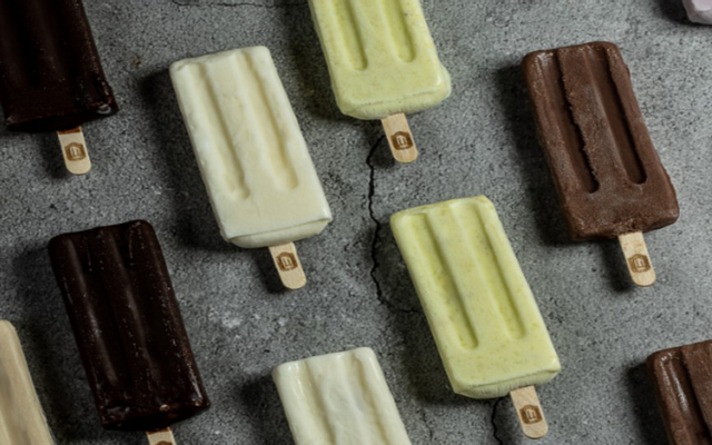 ai-ly-kem-trang-tien-thanh-binh