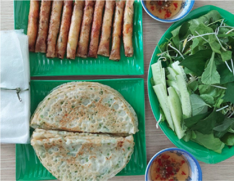 mon-ngon-quang-ngai-banh-xeo-ram-bap-binh-tri-ong