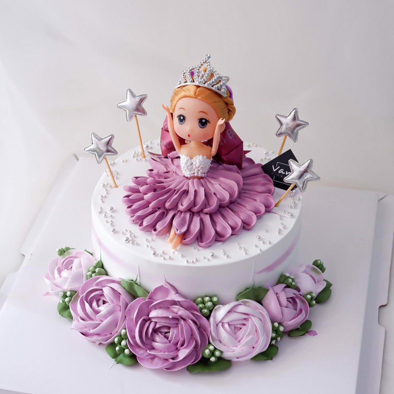 banh-kem-truong-giang-tran-cung