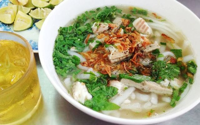 banh-canh-ca-loc-co-giang