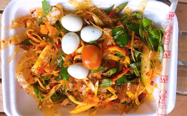 banh-trang-trung-muoi-nguyen-van-khoi