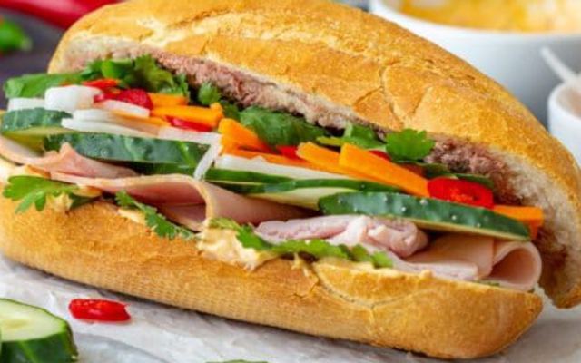 banh-mi-38-xuan-la