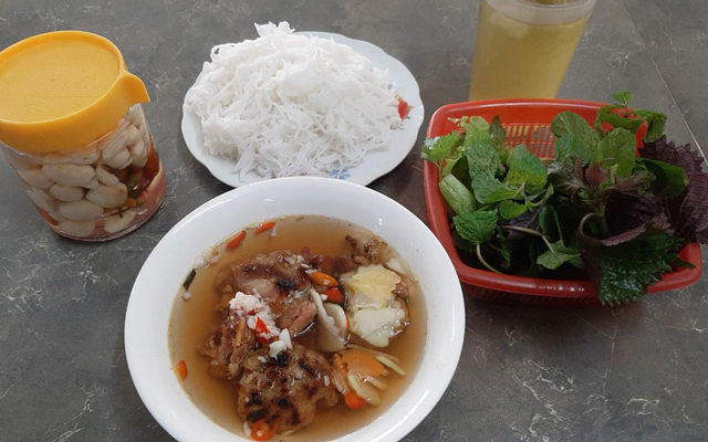 hai-yen-bun-cha-cua-ca-an-hoa