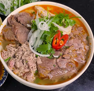 bun-bo-hue-o-be-uong-37-cl