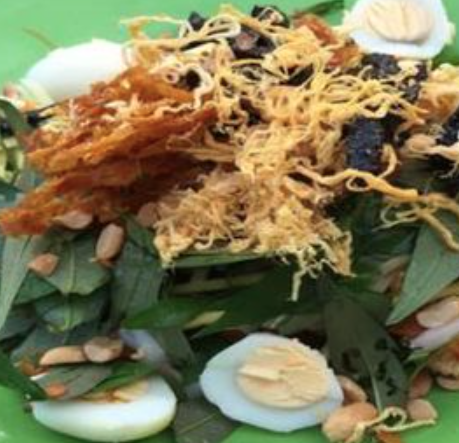 Cô-Huệ---Chè-&-Bánh-Tráng-Trộn---Lê-Thị-Hồng