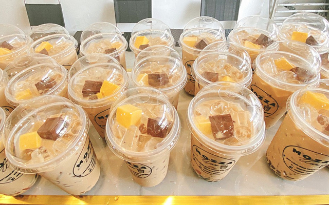 mozza-tea-lac-long-quan