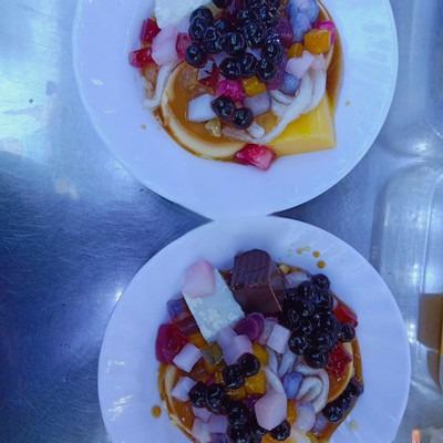 banh-flan-full-topping