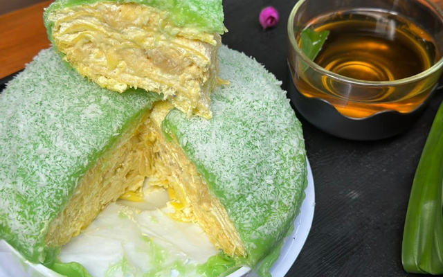 banh-crepe-sau-rieng-phu-si-an-duong-vuong