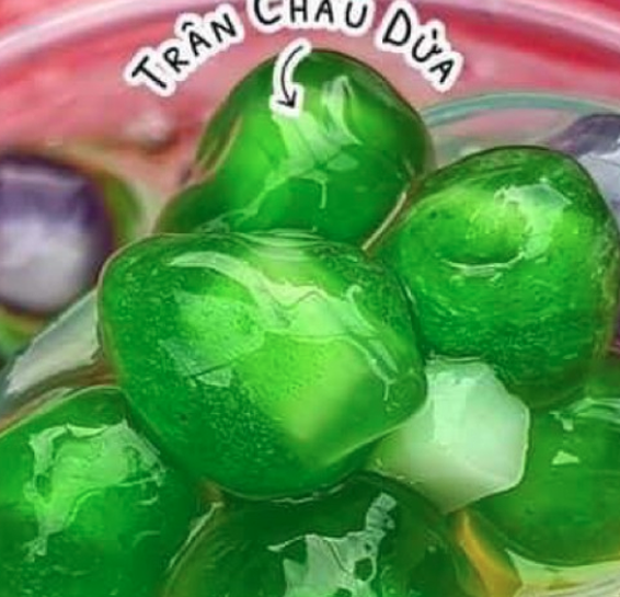 tran-chau-dua-ho-no-tra-sua-ay-u-le-quang-sung