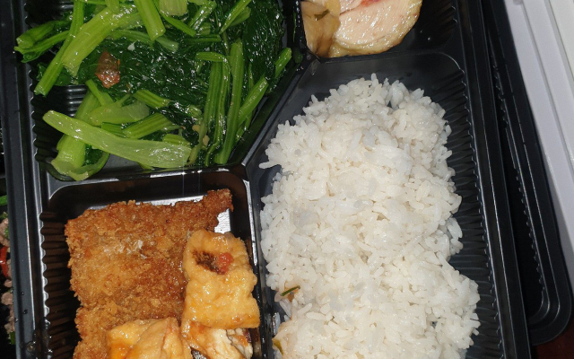 nha-hang-van-o-com-van-phong-hoa-bang