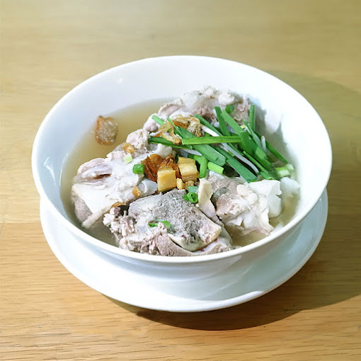 sam-s-hu-tieu-mi-tuoi-nguyen-thi-tan