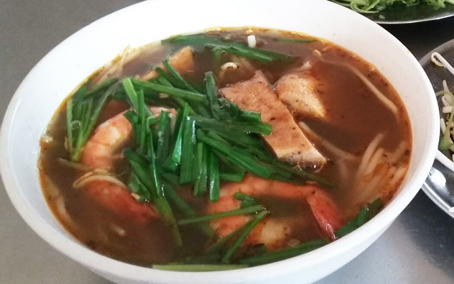 bun-mam-cam-tu-huynh-tan-phat