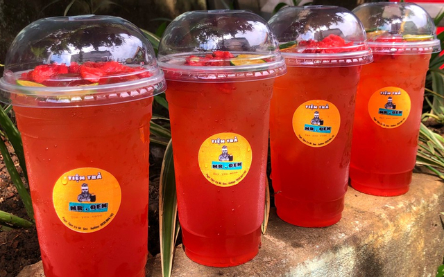 tiem-tra-mr-en-tra-dau-tra-sua-uong-so-4